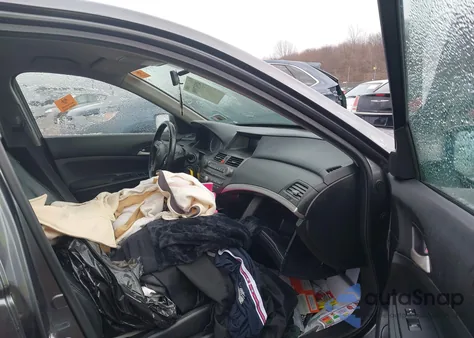 2011 Honda Accord 2.4 Se from USA, damaged, VIN 1HGCP2F65BA048446